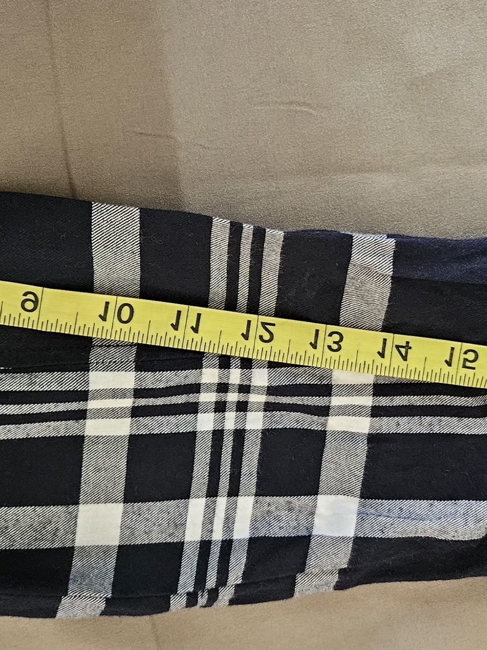 Tommy Hilfiger Plaid Roll-Tab Sleeve Button Down Shirt Small Navy Blue White - Picture 9 of 16